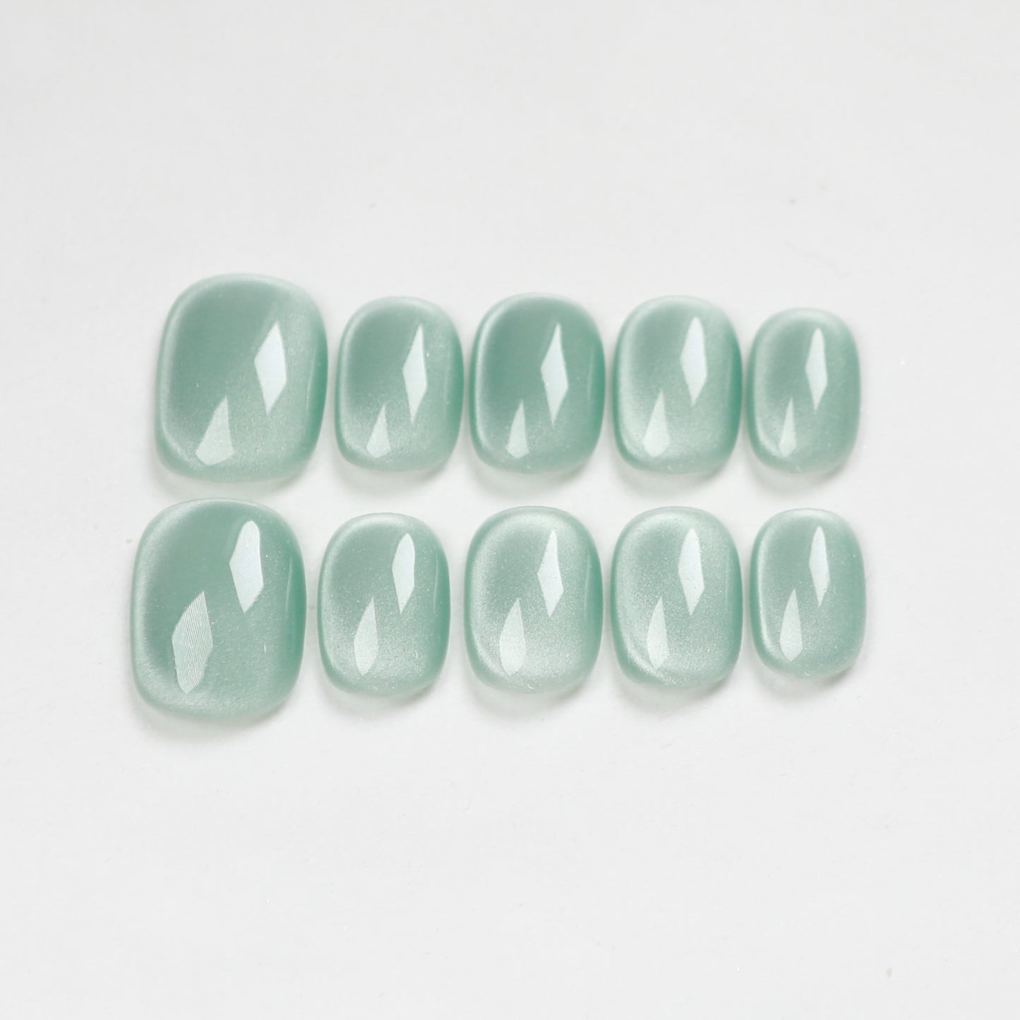 Love Scratch | Green Short Square Cat Eye Press-on Nails