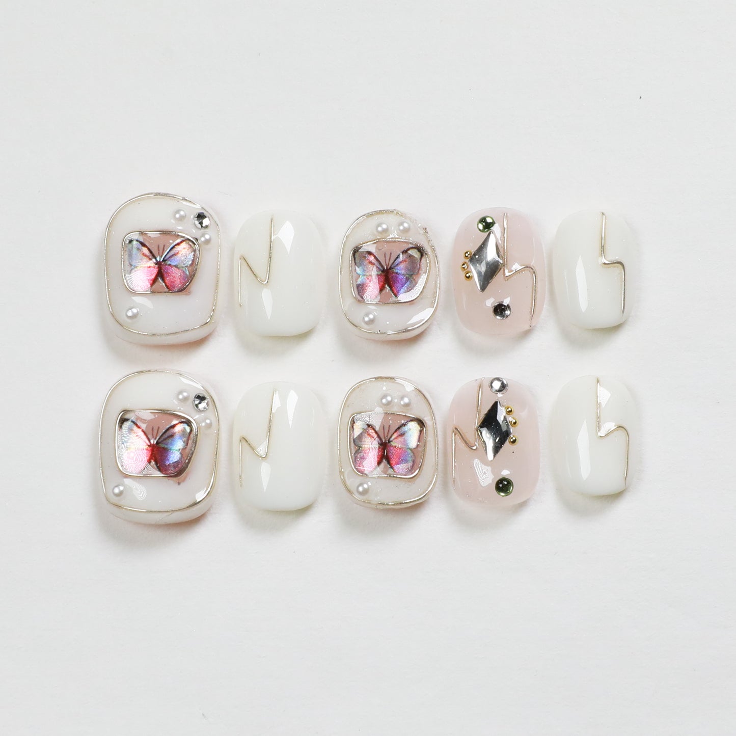 Love Scratch | White Short Square Butterfly Press-on Nails