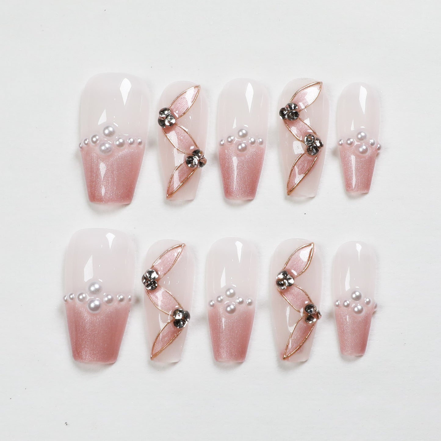 Love Scratch | Pink Mid Length Coffin Diamond Press-on Nails
