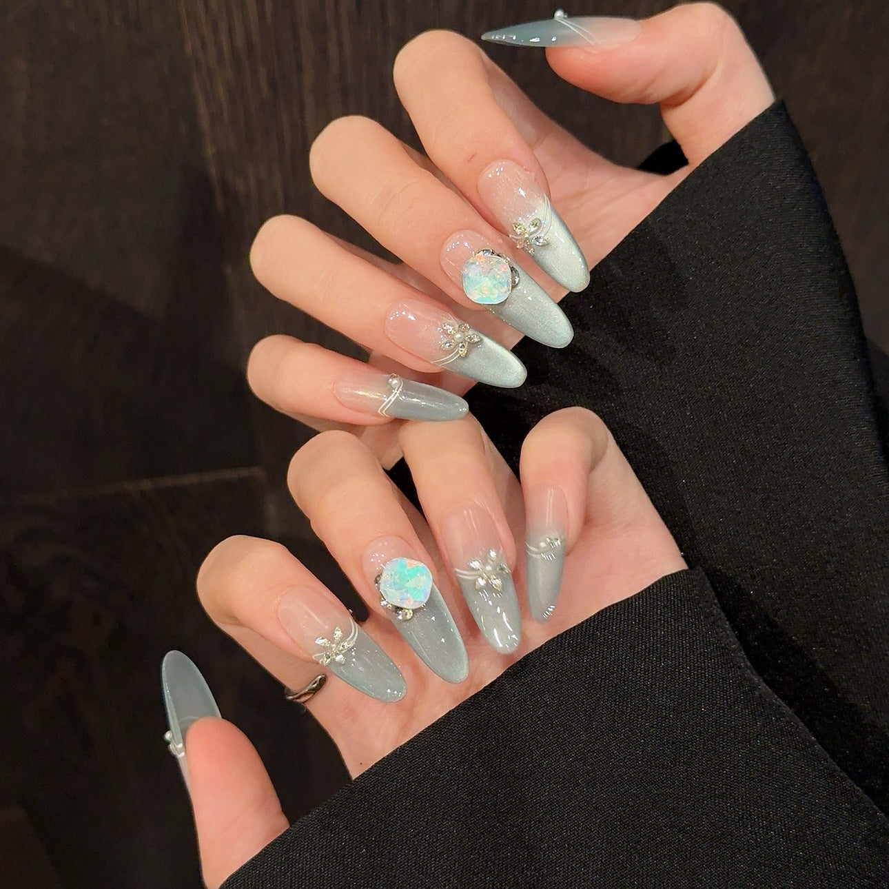 Love Scratch | Green Long Oval Shinning Press-on Nails