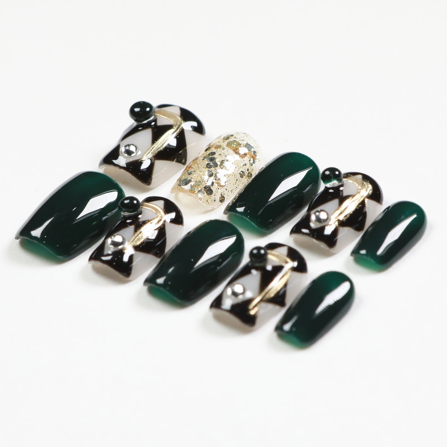 Love Scratch | Green Short Coffin Plaid Press-on Nails
