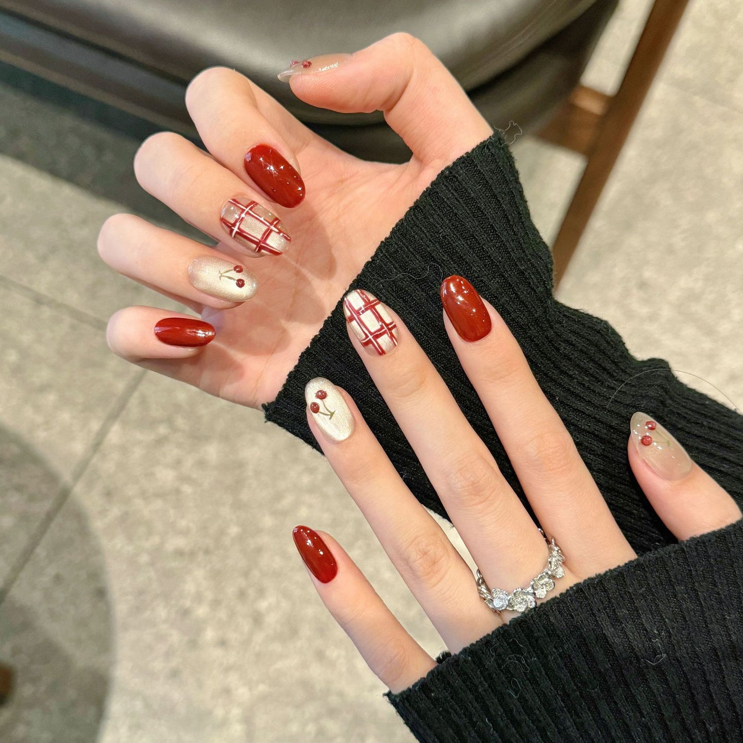 Love Scratch | Red Cherry Short Oval Hand Painted Press-on Nails
