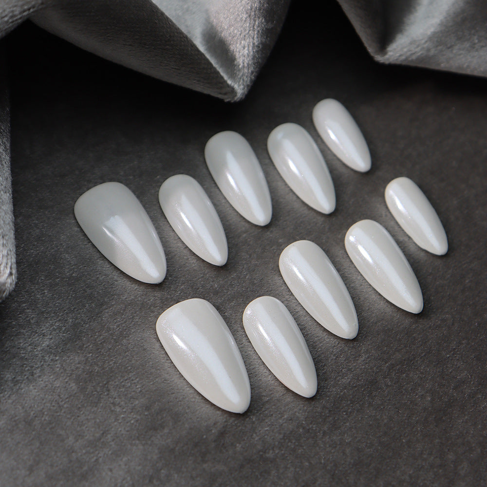 Love Scratch | White Regular Almond Metallic Press-on Nails