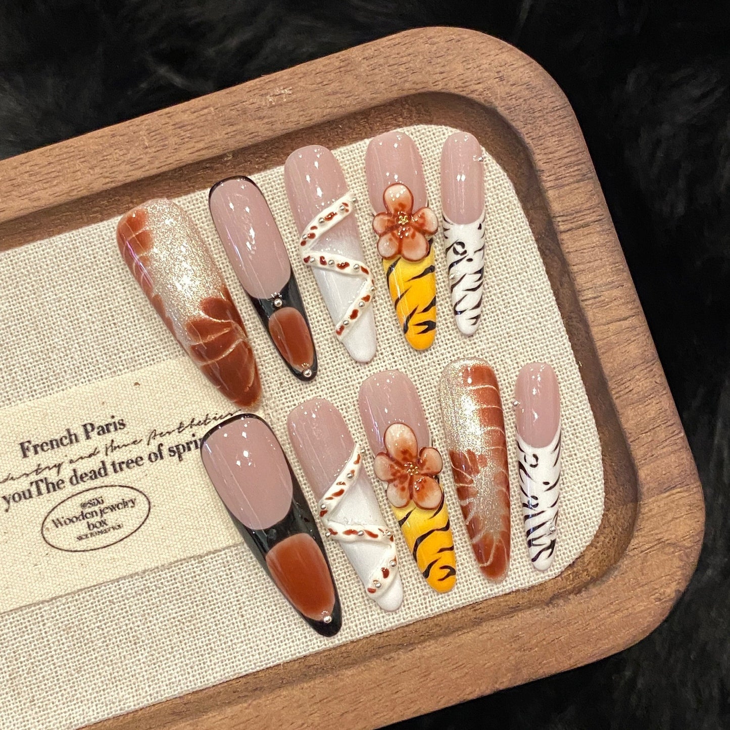 Love Scratch | Brown Extra Long Oval 3D Press-on Nails