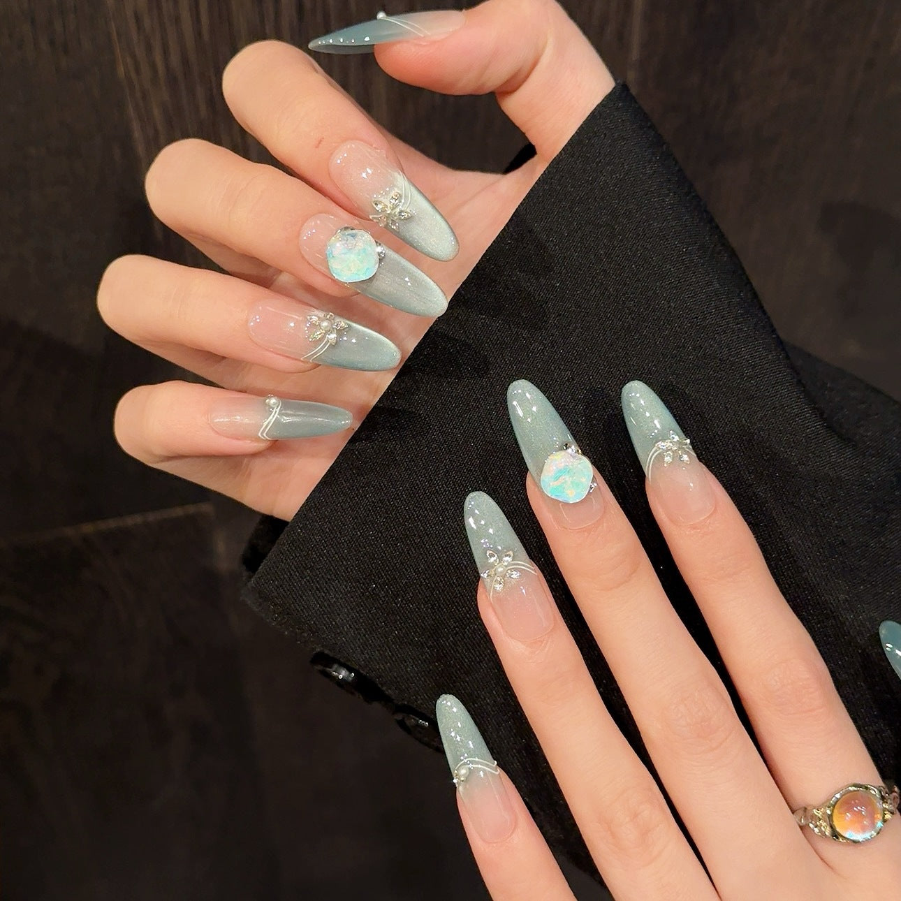 Love Scratch | Green Long Oval Shinning Press-on Nails