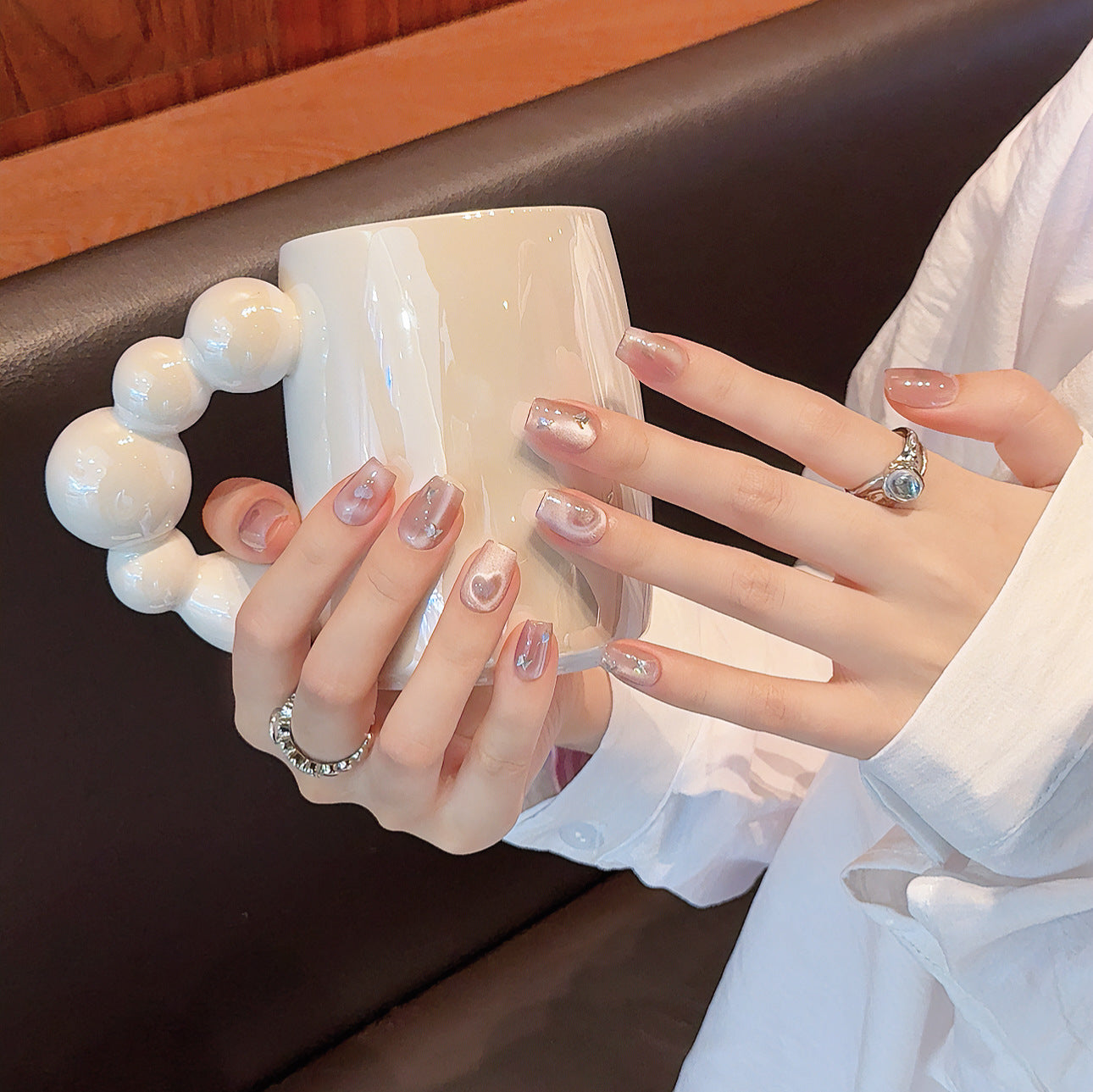 Love Scratch | Pink Short Coffin Cat Eye Press-on Nails