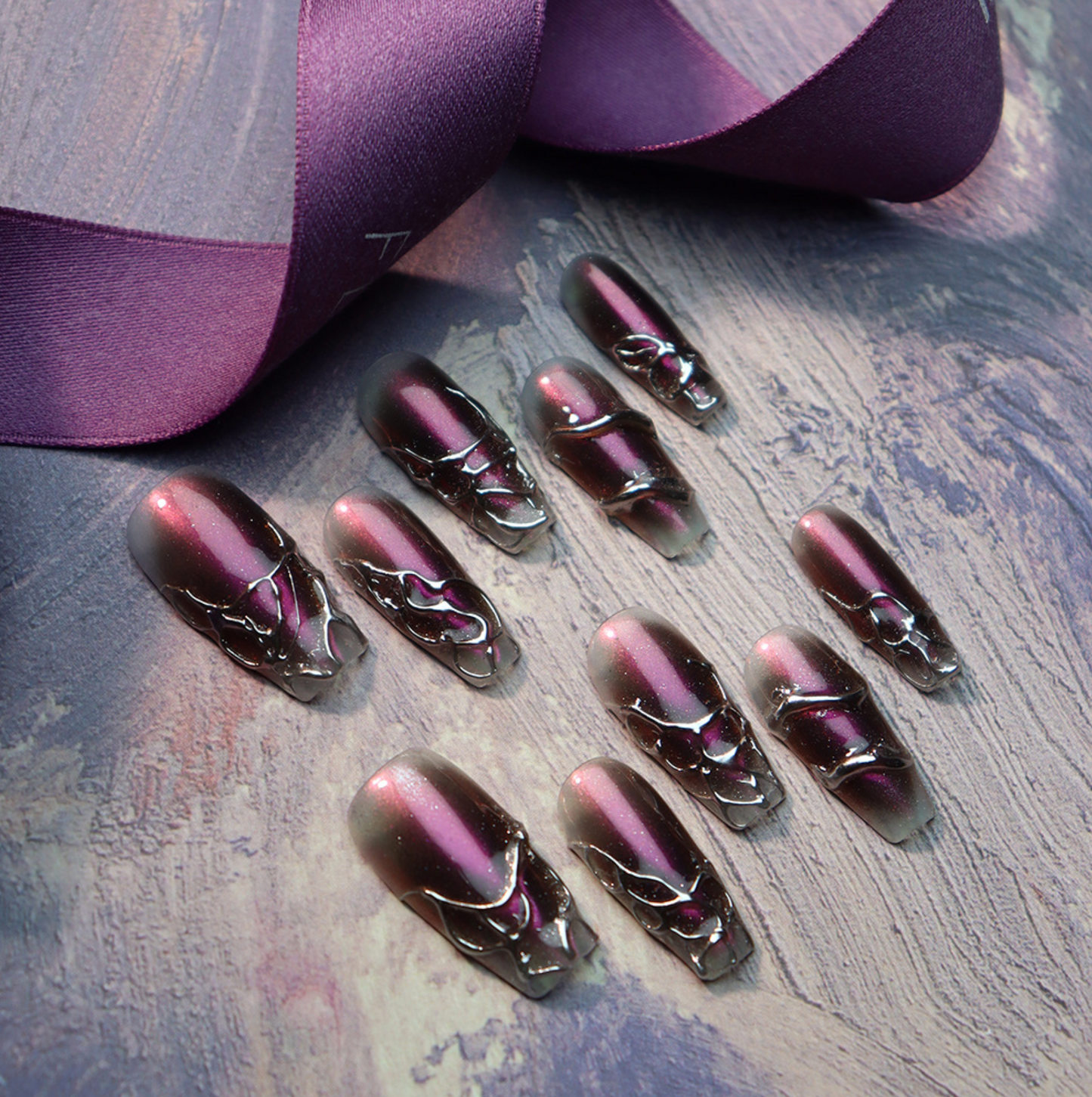 Love Scratch | Purple Regular Coffin Swirls Press-on Nails