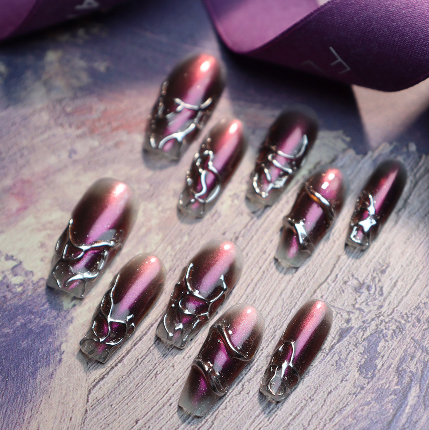Love Scratch | Purple Regular Coffin Swirls Press-on Nails