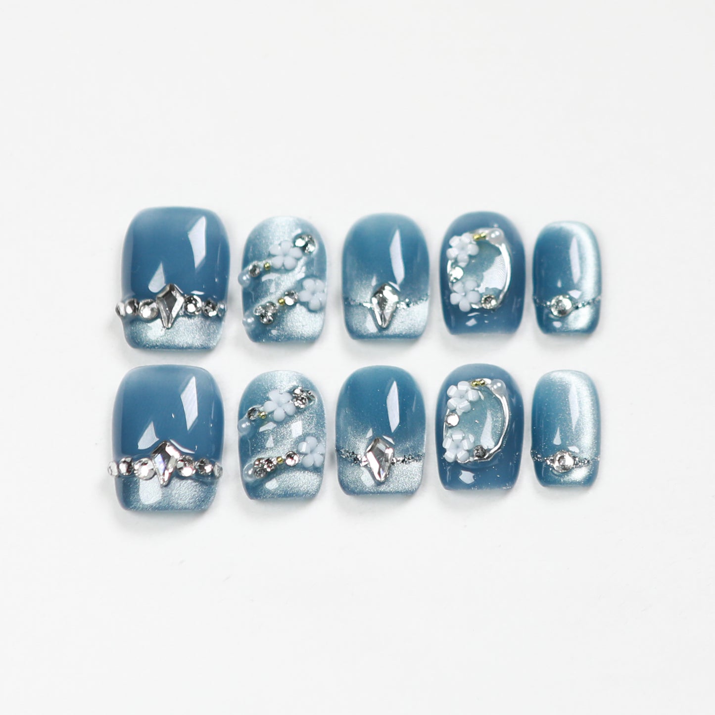 Love Scratch | Blue Short Square Cat Eye Press-on Nails