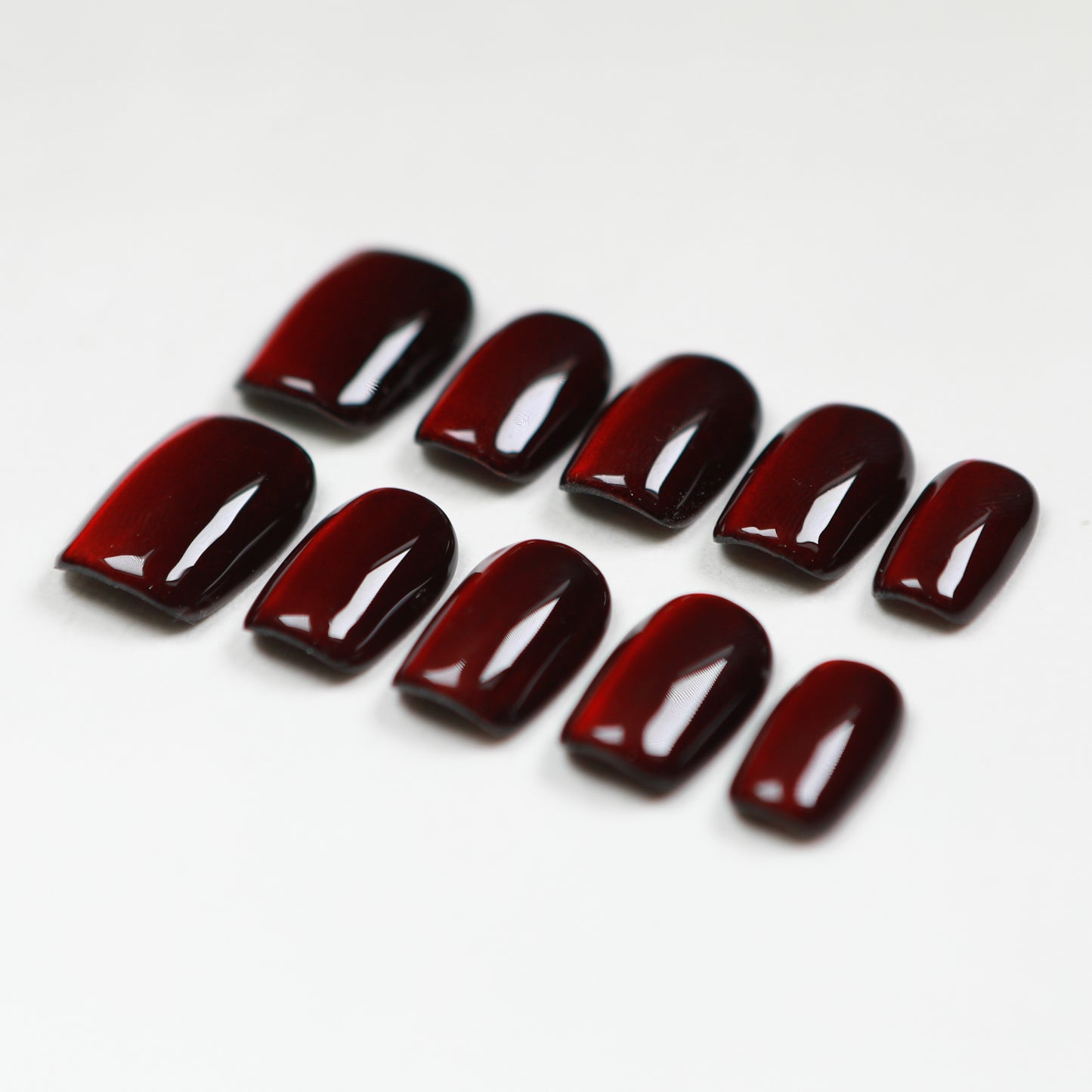 Love Scratch | Red Short Square Cat Eye Press-on Nails