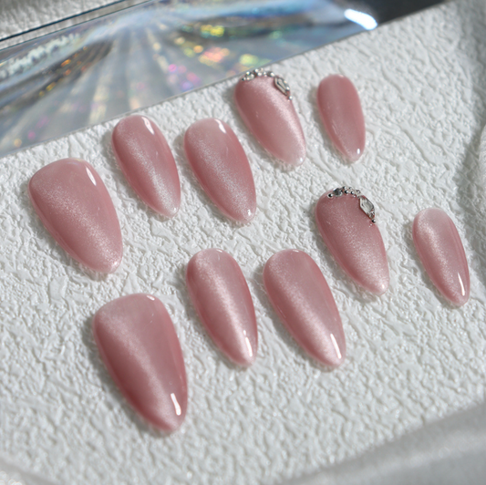 Love Scratch | Pink Regular Almond Cat Eye Press-on Nails
