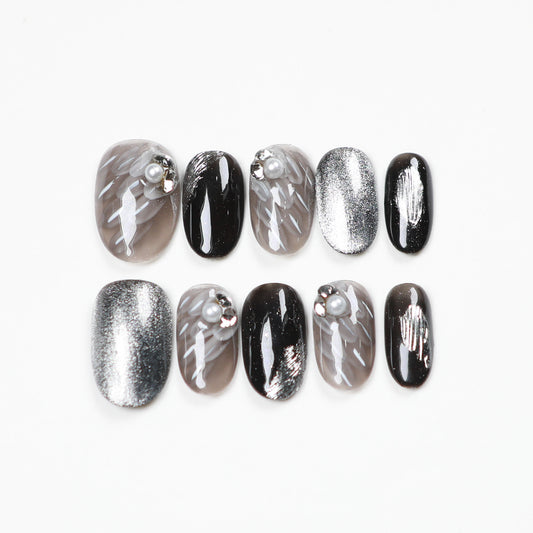 Love Scratch | Black Short Oval Hand Painted Press-on Nails