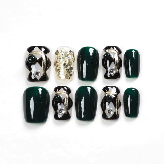 Love Scratch | Green Short Coffin Plaid Press-on Nails