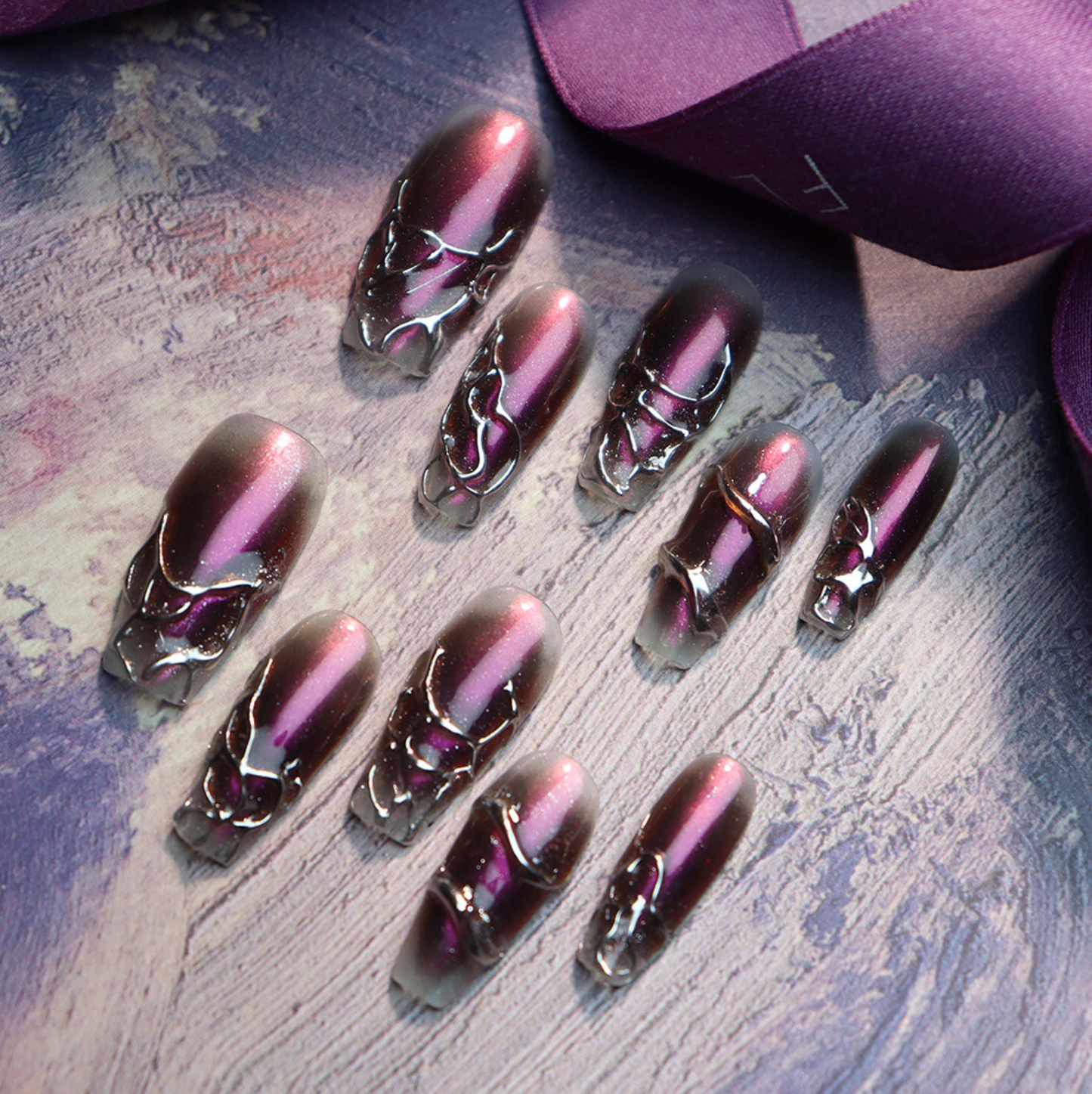 Love Scratch | Purple Regular Coffin Swirls Press-on Nails