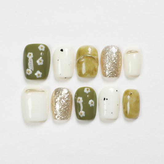 Love Scratch | Green Short Coffin Hand Painted Press-on Nails
